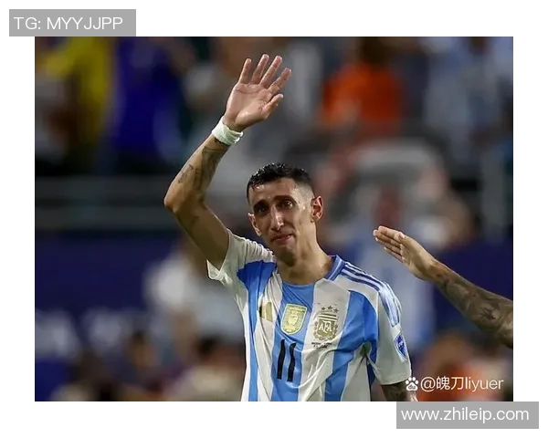 阿根廷足球巨星头像高清图展现独特风采与精彩瞬间
